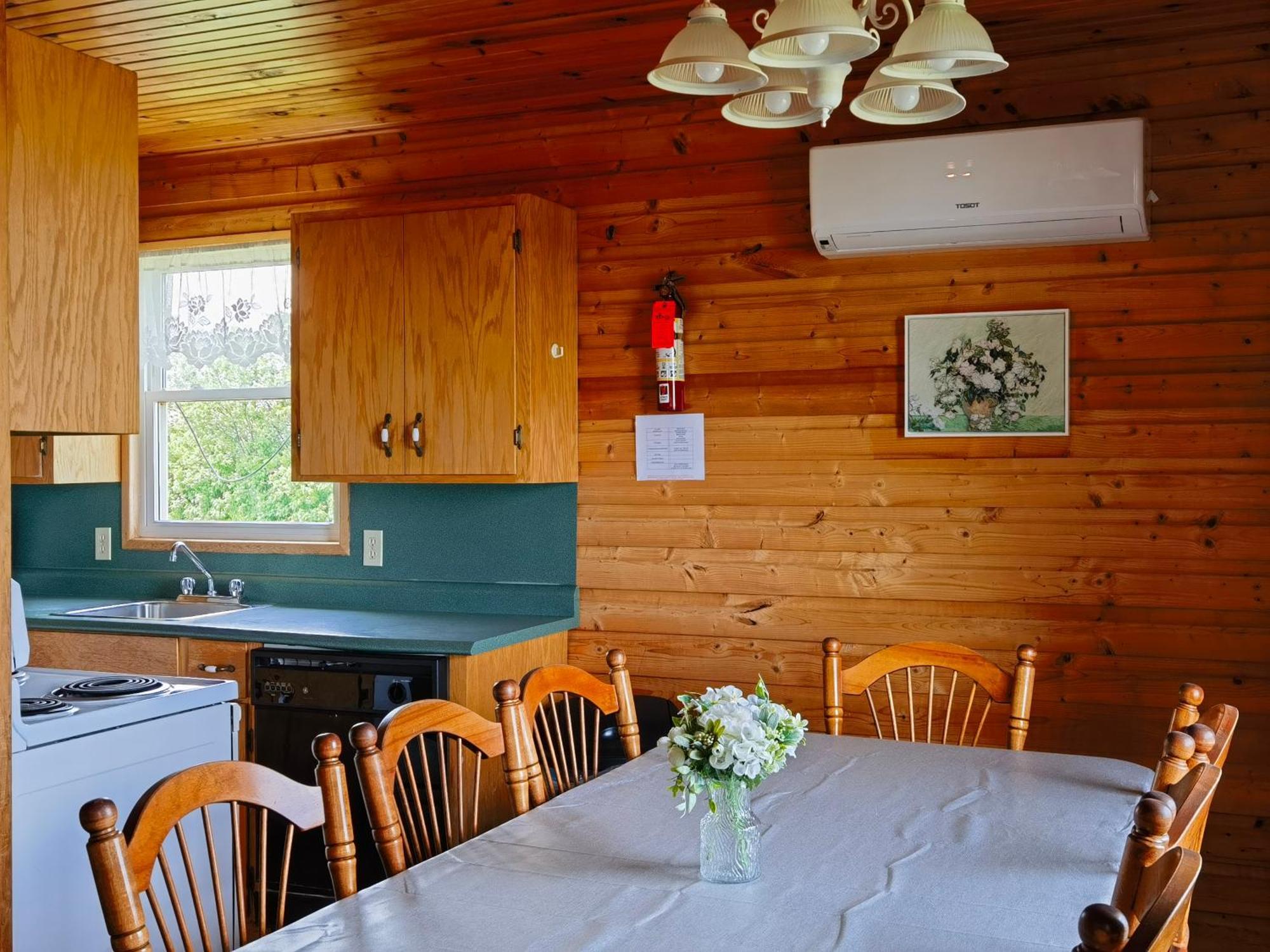 Cavendish Country Inn & Cottages Exterior photo
